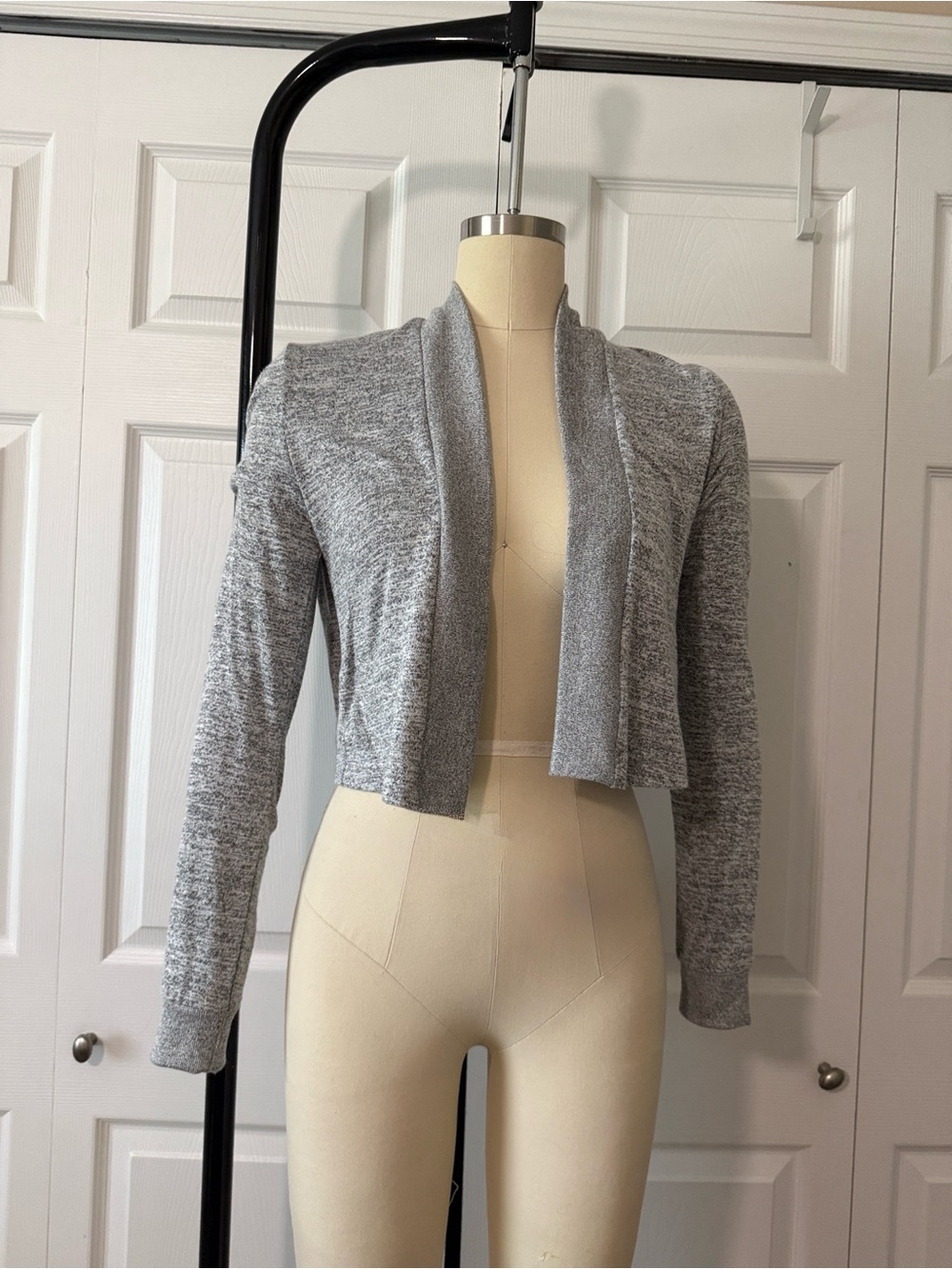 Banana Republic Light Gray Cropped Open-Front Cardigan